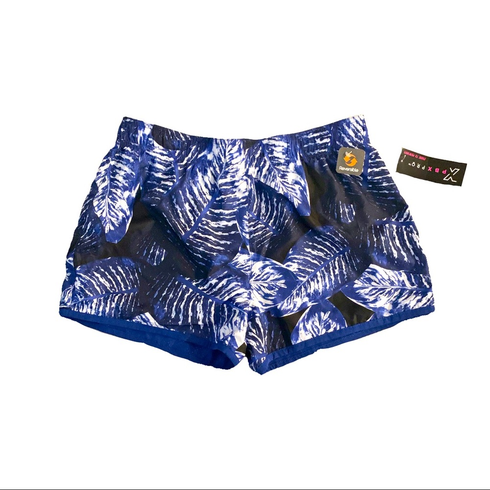 Reversible athletic shorts